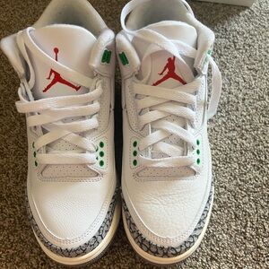 JORDON 3 lucky green 5.5  women’s or kids